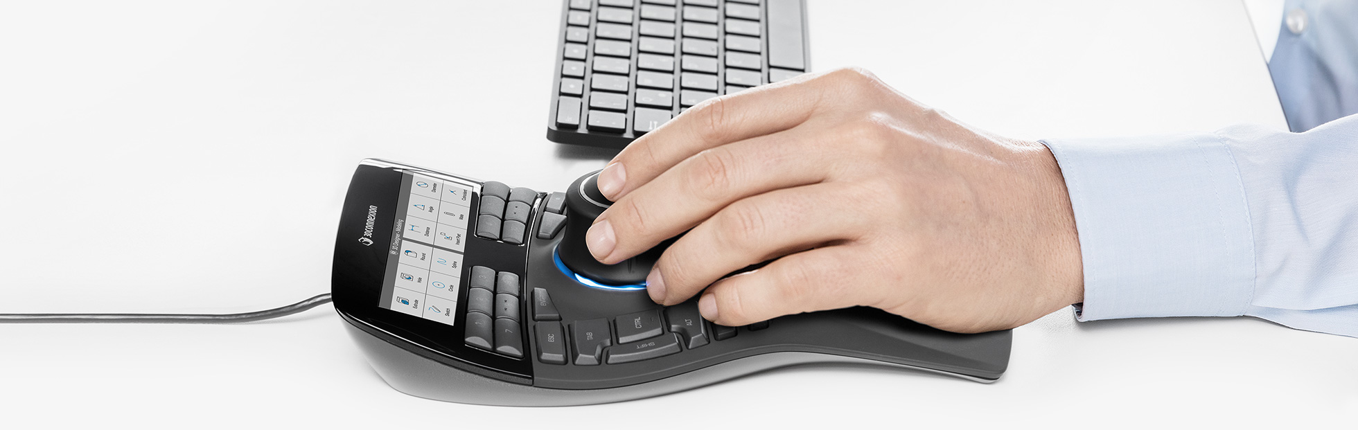 https://www.onexdental.com/yuklemeler/gorsel/spacemouse-enterprise-ergonomics.jpg